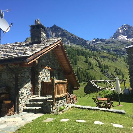 Chalet Gorret Cheneil Valtournenche Exterior foto